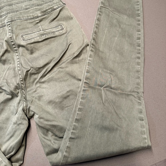 bebe olive green denim jumpsuit sleveless front zipper - Picture 16 of 17